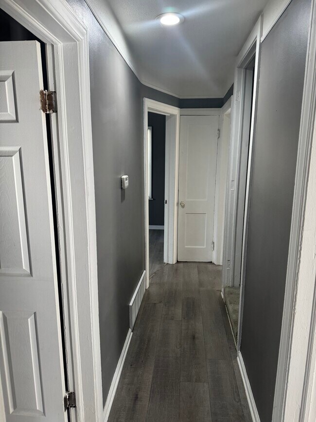 Building Photo - 19568 Dresden St