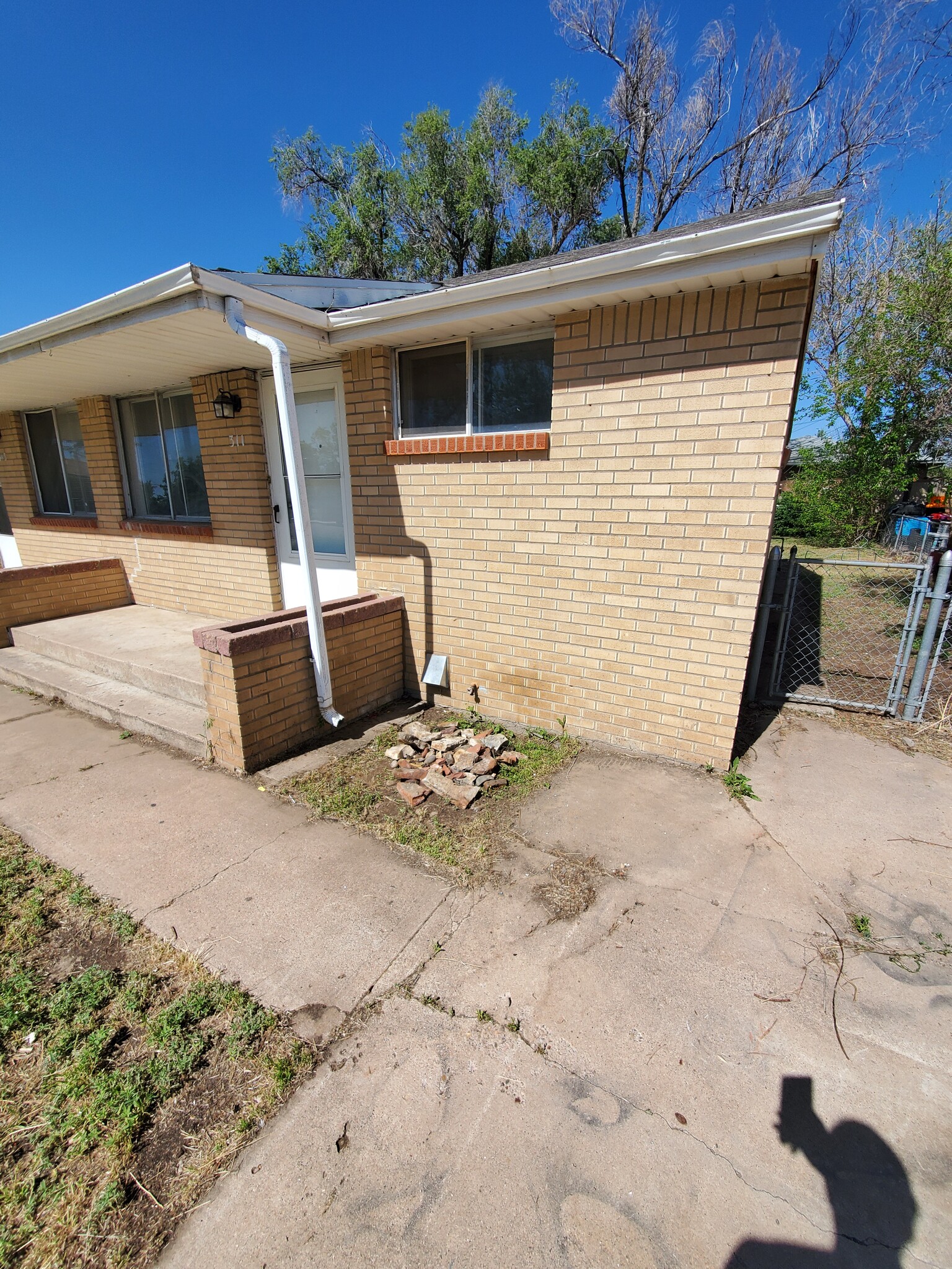 Building Photo - 311 -313 16th Ave Ct