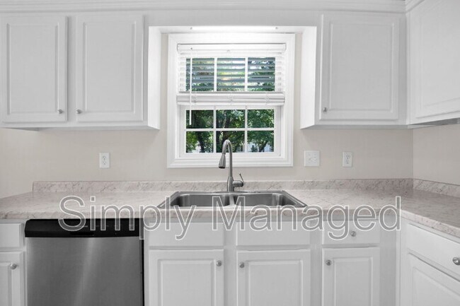 Building Photo - 104 Stockade Ct