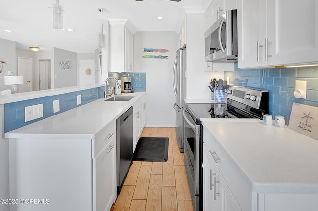 Building Photo - 5 Ocean Ave N