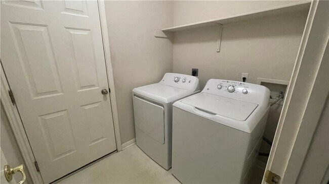 Building Photo - 14913 Arizona Oak Ln