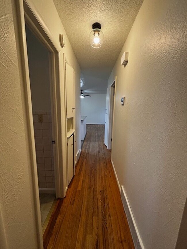 Building Photo - 4 Bedroom 2 Bath Single Family Home In South Cheyenne