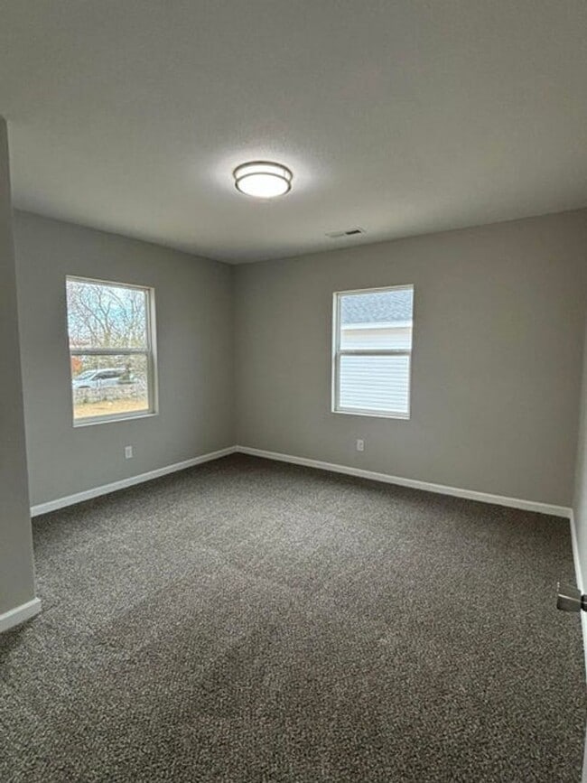 Building Photo - Charming & Remodeled Near Historic C-Street!