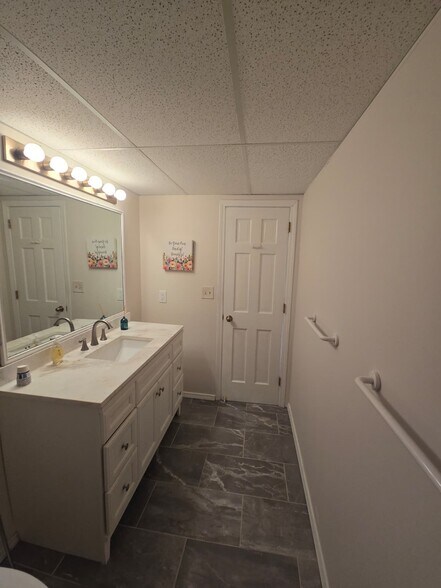 Building Photo - 460 Haynes Creek Cir