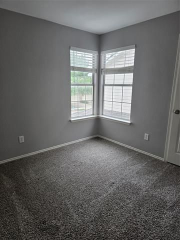 Building Photo - 8613 Heather Ridge Dr