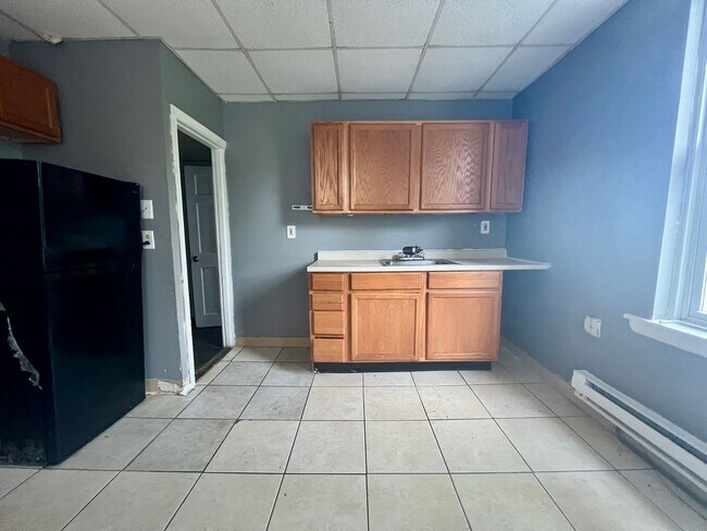 Building Photo - Gorgeous 2-Bedroom Apartment in Darby! Available NOW!