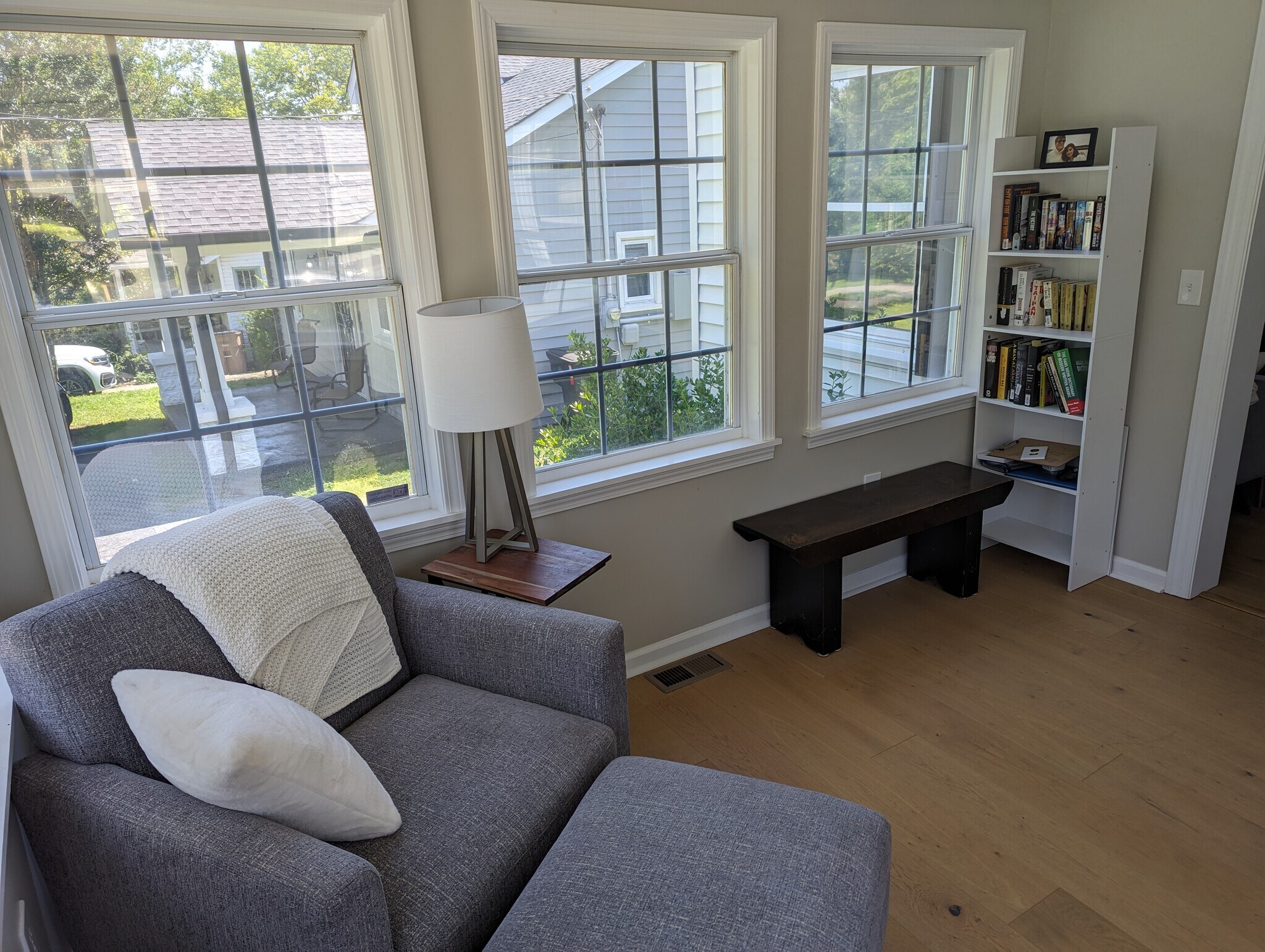 Sun/Reading Room - 3918 Baxter Ave