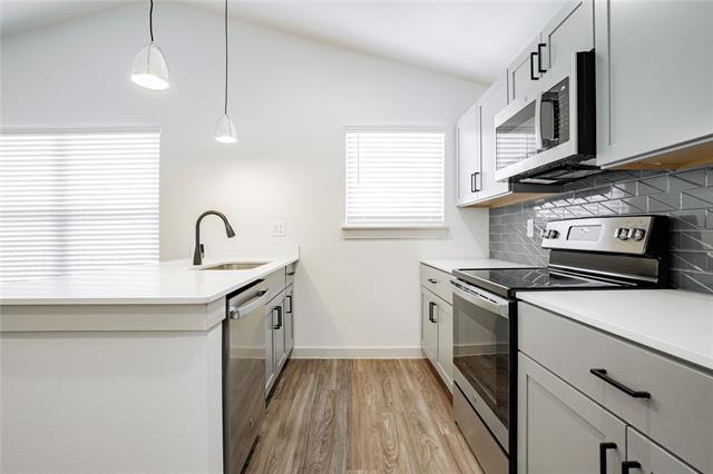 Building Photo - 523 N Ewing Ave