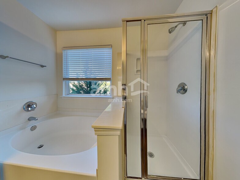 Building Photo - 7202 Sutter Creek Ln