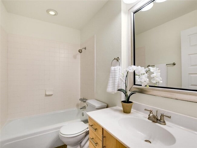 Building Photo - 3815 Guadalupe St