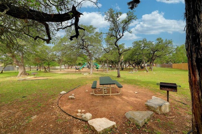 Building Photo - 3410 Flowstone Ln