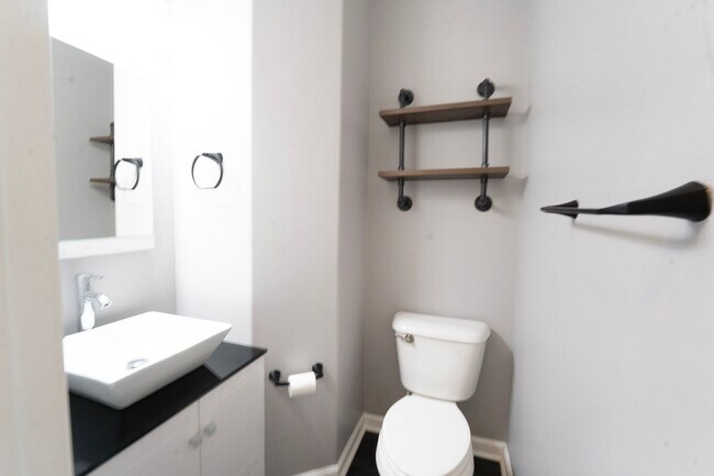 Building Photo - Coming Available!