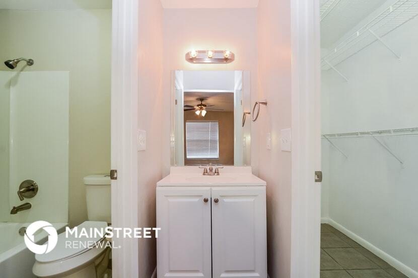 Building Photo - 8734 Brackenwood Dr