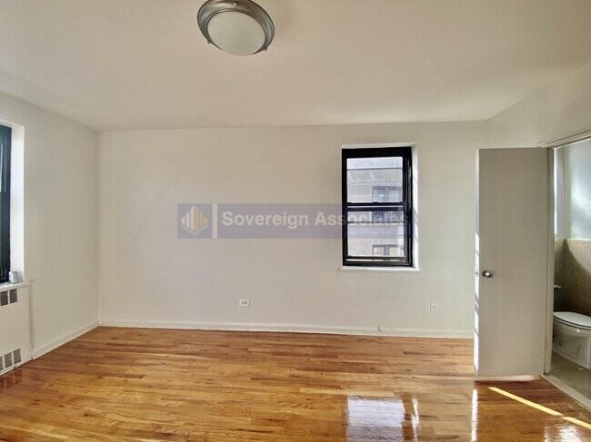 Building Photo - 700 Fort Washington Ave