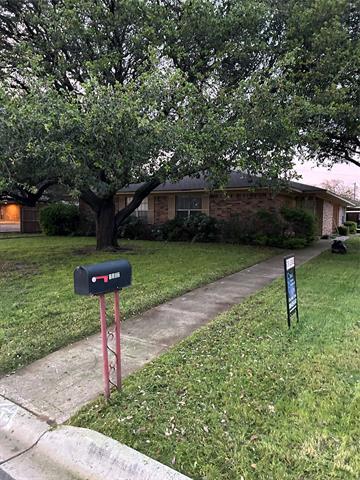 Building Photo - 1302 Crescent St