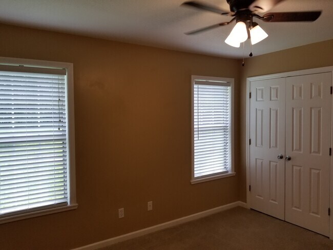 Building Photo - 4242 Lightsey Rd