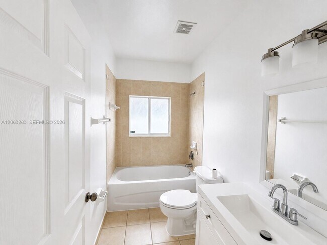 Building Photo - 13421 SW 280th Terrace