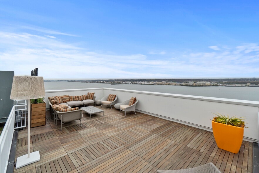 Building Photo - 925 N Fairfax St