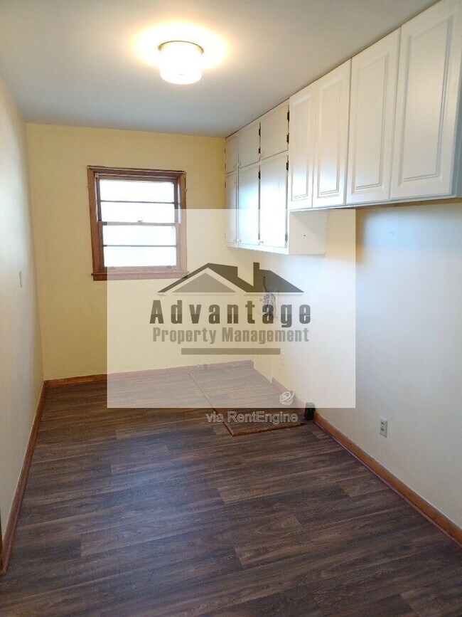 Building Photo - 180 Fayette Ave