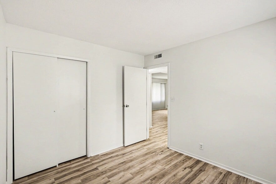 Building Photo - 4435 N 68th St