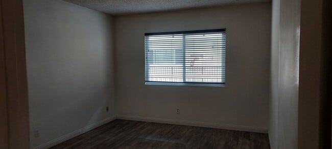 south suite bdrm - 1707 Pacific Coast Hwy