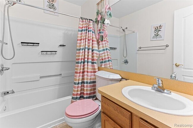 Building Photo - 30575 Hogan Ln