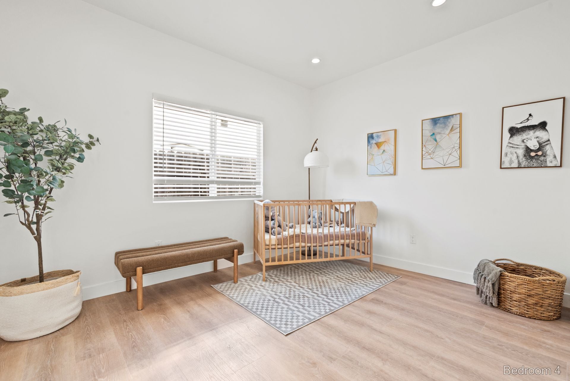 Building Photo - 128 S Citrus Ave