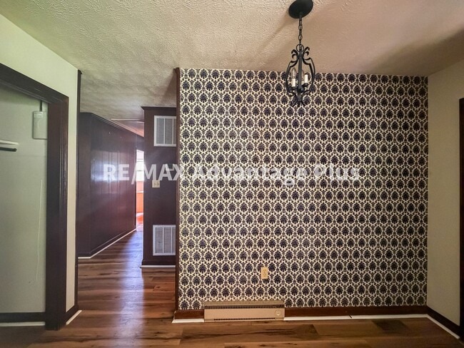 Building Photo - Charming 3-Bedroom Home in Keysville