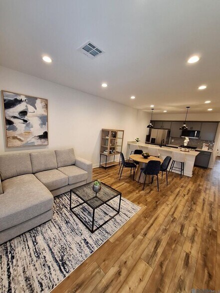 Building Photo - 14810 Jefferson Hwy