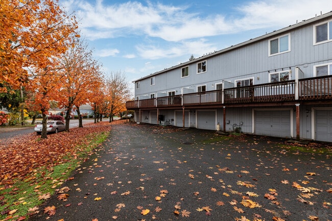 Building Photo - 6621 N Columbia Way