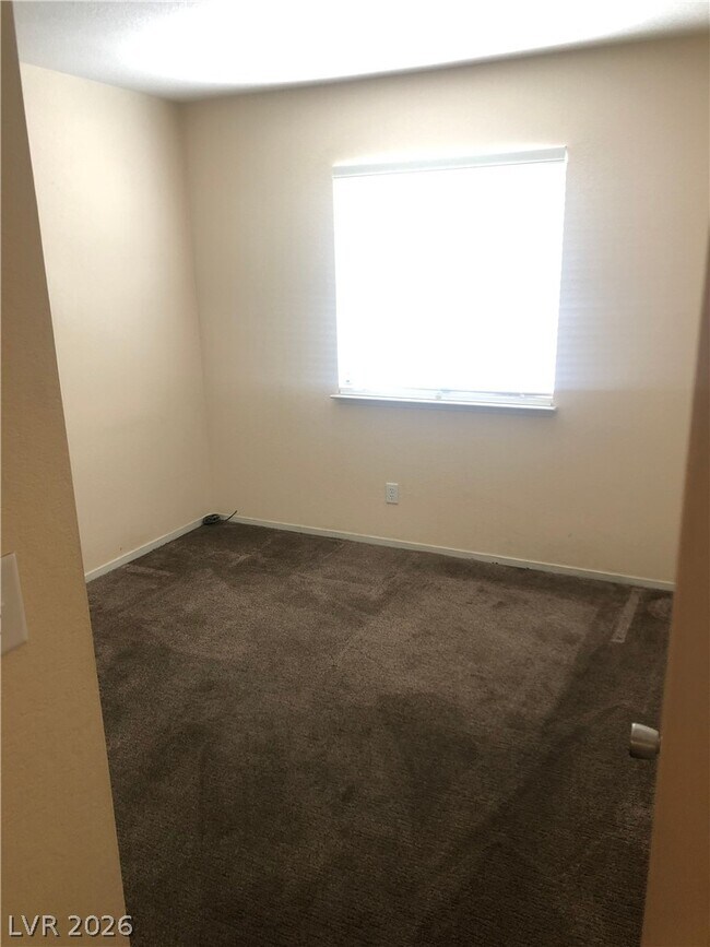 Building Photo - 7997 Flametree Ct