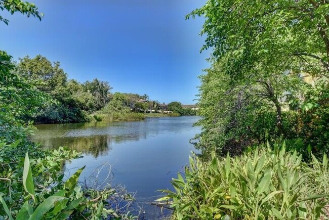 Building Photo - 253 Lake Monterey Cir