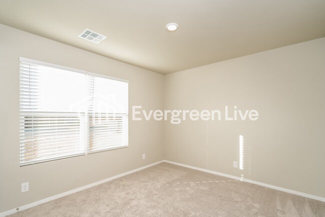 Building Photo - 23007 S King Rdg Dr