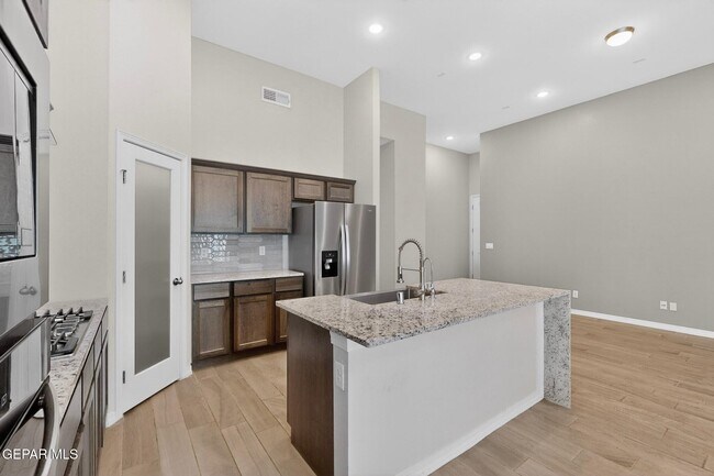 Building Photo - 12545 Cayo Norte Dr