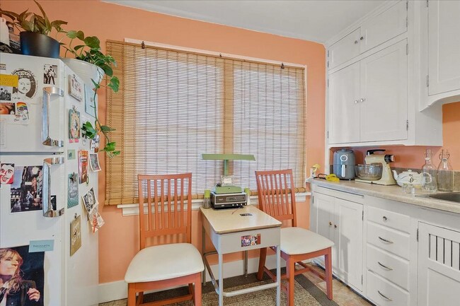 Building Photo - 2722 W Sinto Ave