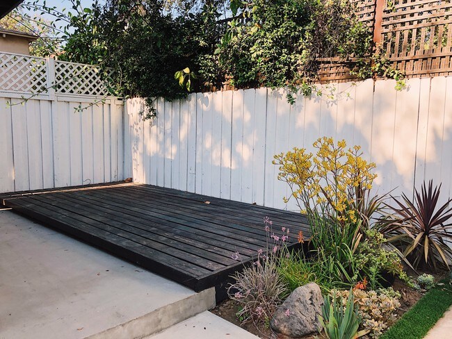 Building Photo - 1764 Rodney Dr