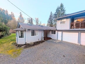 Building Photo - 2Bd/2Ba Granite Falls House