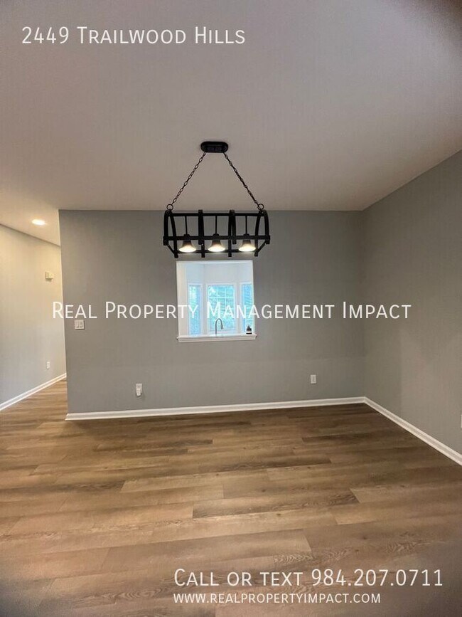 Building Photo - 2449 Trailwood Hills Dr