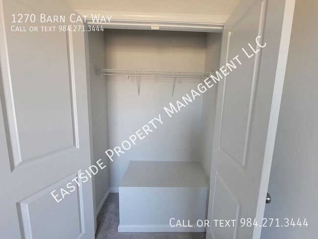 Building Photo - 1270 Barn Cat Way