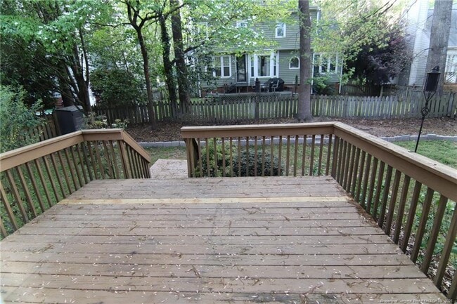 Building Photo - 2021 Shadow Creek Dr