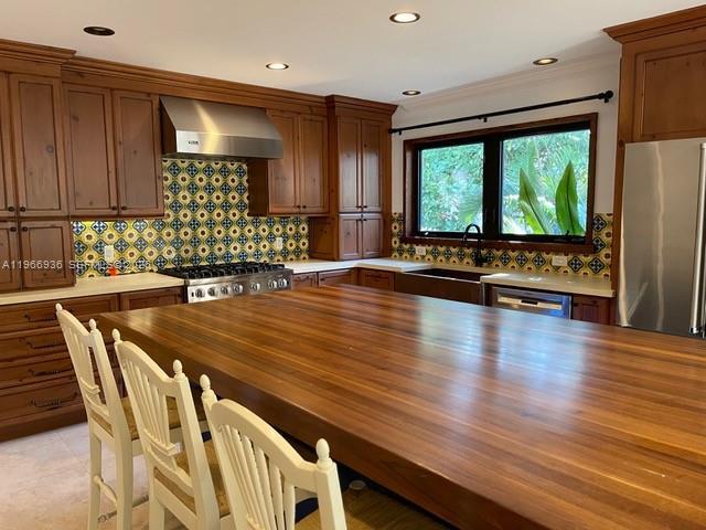 Building Photo - 721 Tibidabo Ave