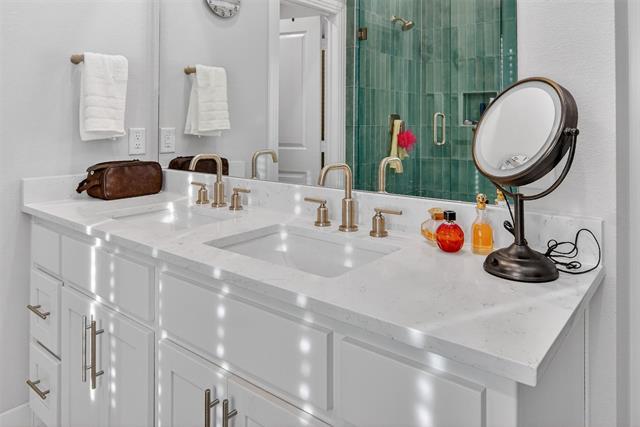 Building Photo - 14521 Walsh Ave