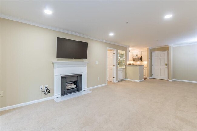 Building Photo - 28106 Plantation Dr NE