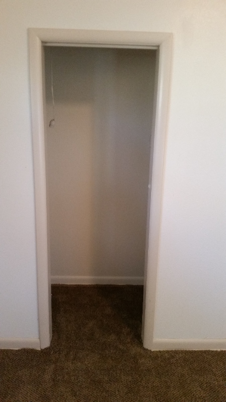 Building Photo - 423 3rd St W