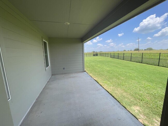 Building Photo - 101 Loon Dr