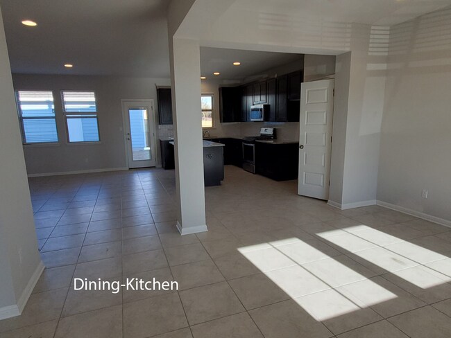 Building Photo - 2412 Pecan Island Dr