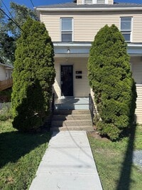 Building Photo - 441 Troy-Schenectady Rd