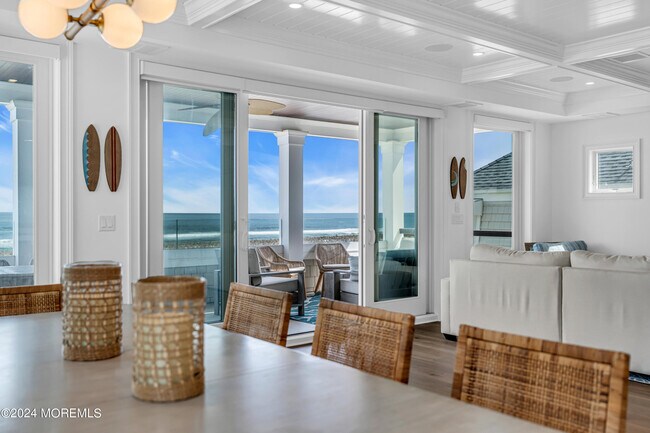 Building Photo - 3574 Ocean Terrace