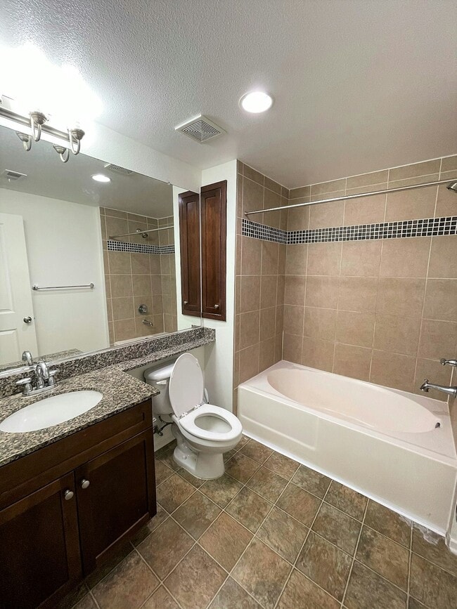 Building Photo - 2174 Scholarship