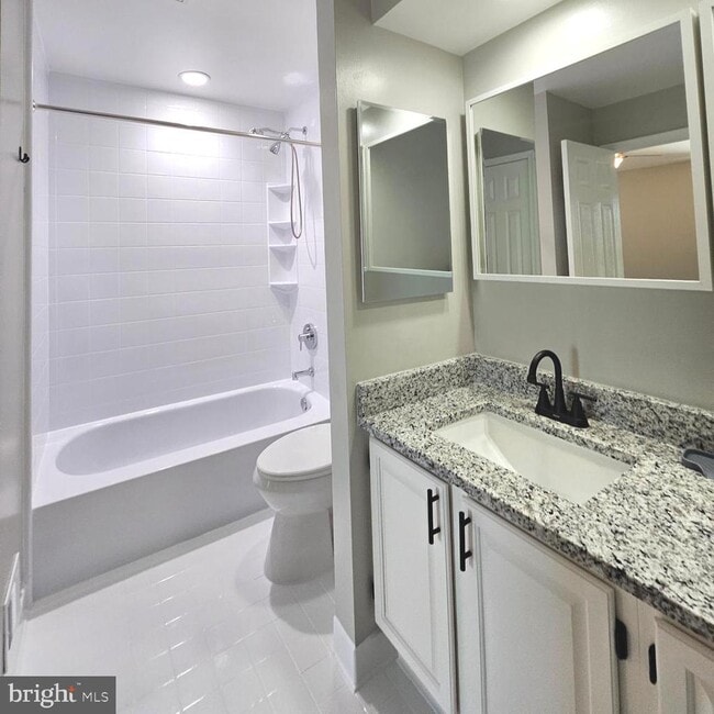 Building Photo - 7805 Sabre Ct